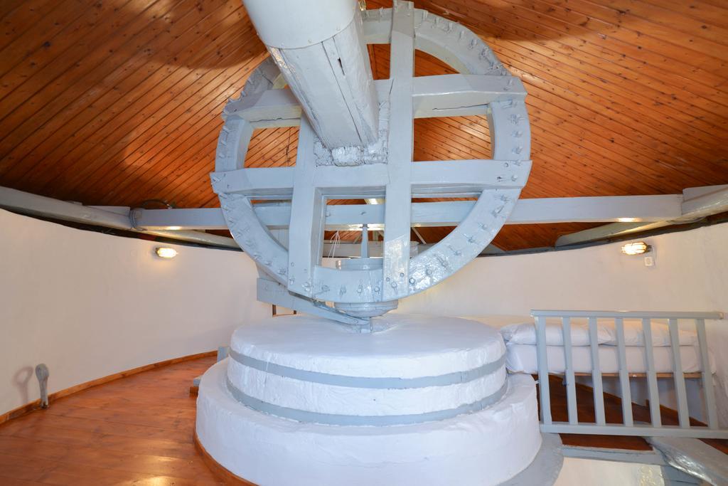 Windmill Villas Artemonas Exterior foto